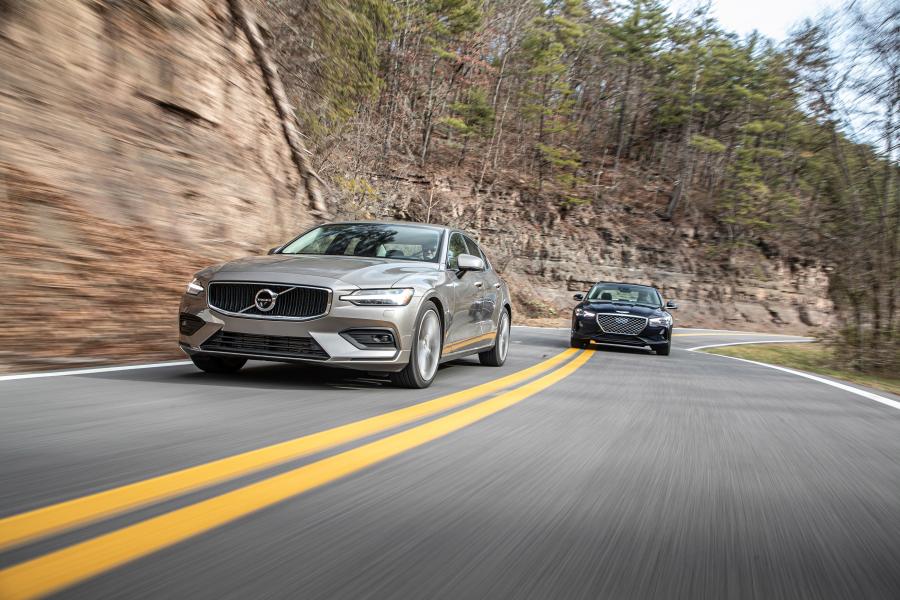  Genesis G70 2.0T 2018 года  (NA) (фото 41 из 44)